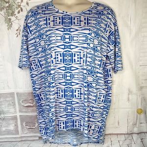 LuLaRoe Irma White Blue Geometric Stretch Knit Casual Top T Shirt Sz. XL USED
